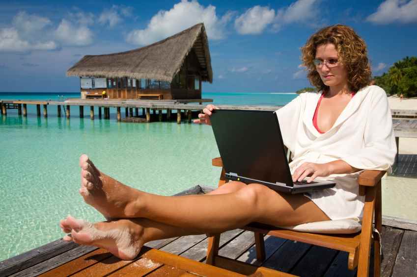 fp-frugalentrepreneur-keep-home-business-running-during-vacations-01