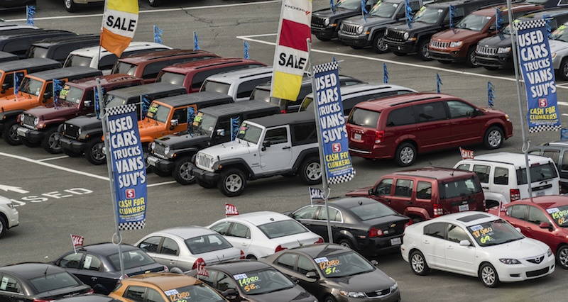 How to Confidently Negotiate a Used Car Deal?