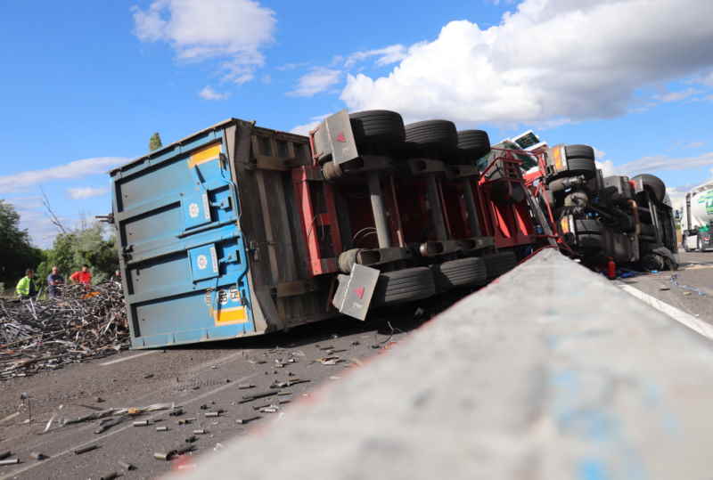 How a Lawyer Can Help after a Truck Accident